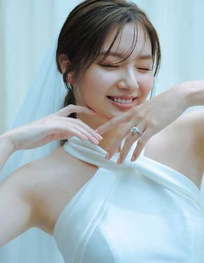 Instagram:新川優愛(@shinkawayua___)より