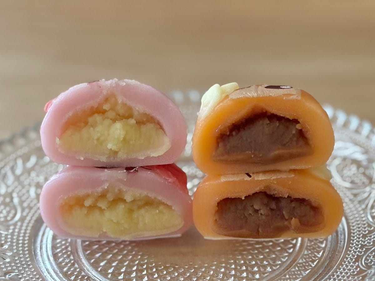 かわいくて「食べるのを躊躇」？【ファミマ】と人気キャラのコラボおやつ