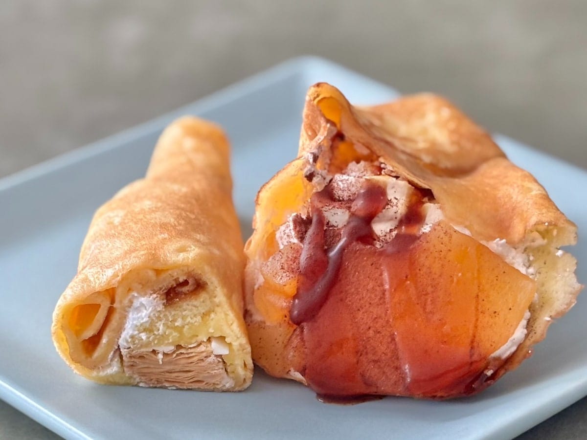 いろんな食感が贅沢!【ファミマ】のりんごクレープがタダものじゃない