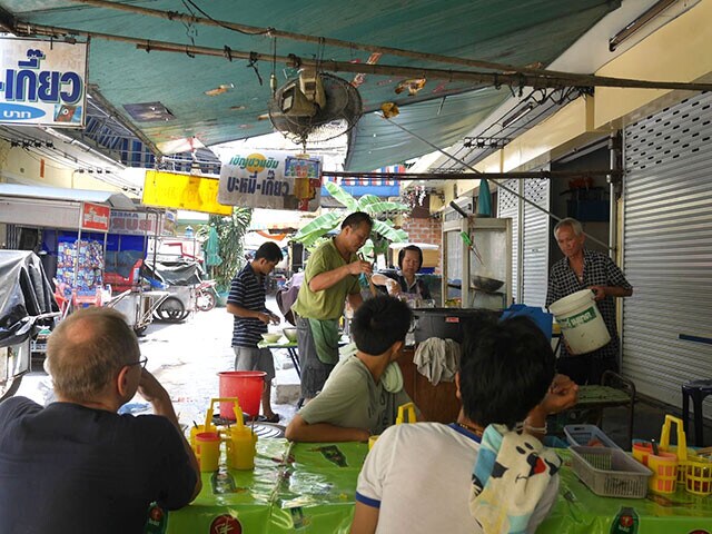 ミスター・ワッタナーのラーメン屋