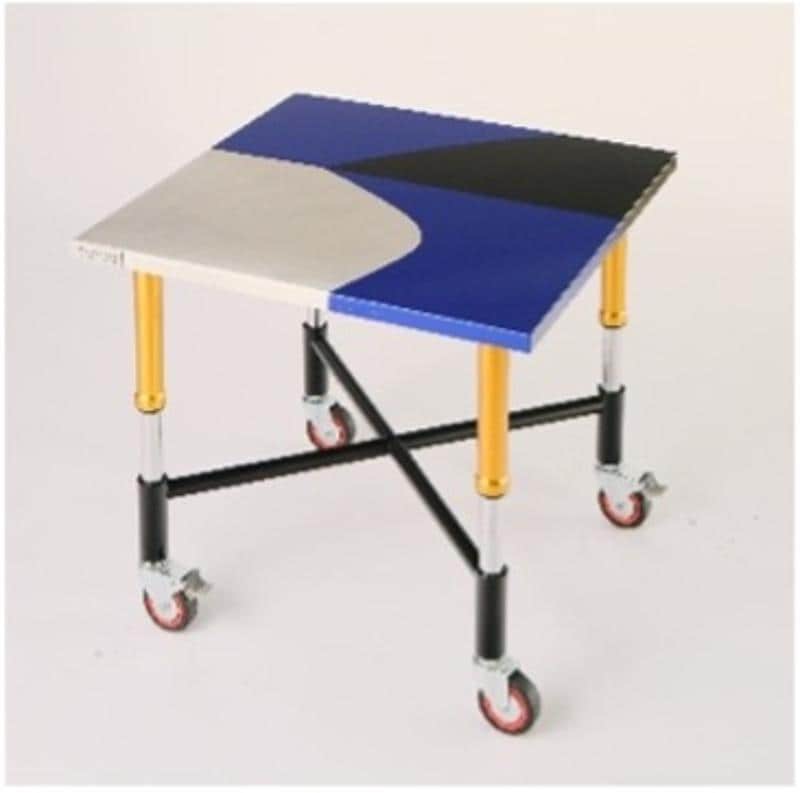 船場とヤマハ発動機がバイク部品を使ったファニチャーを共創