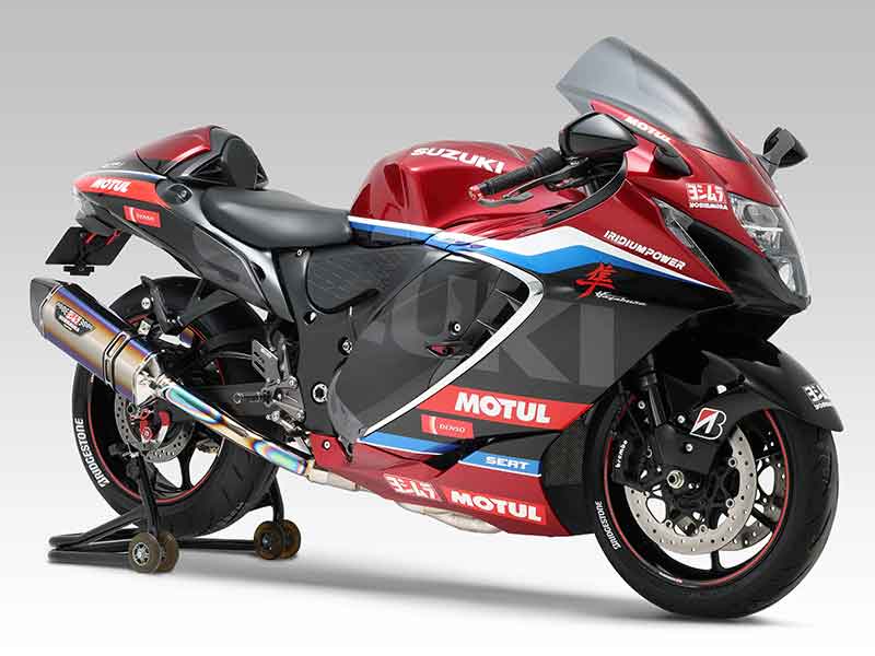ヨシムラが Hayabusa用「フルエキゾーストHEPTA FORCE チタンサイクロン 2本出し 政府認証」の受注をスタート! 記事1