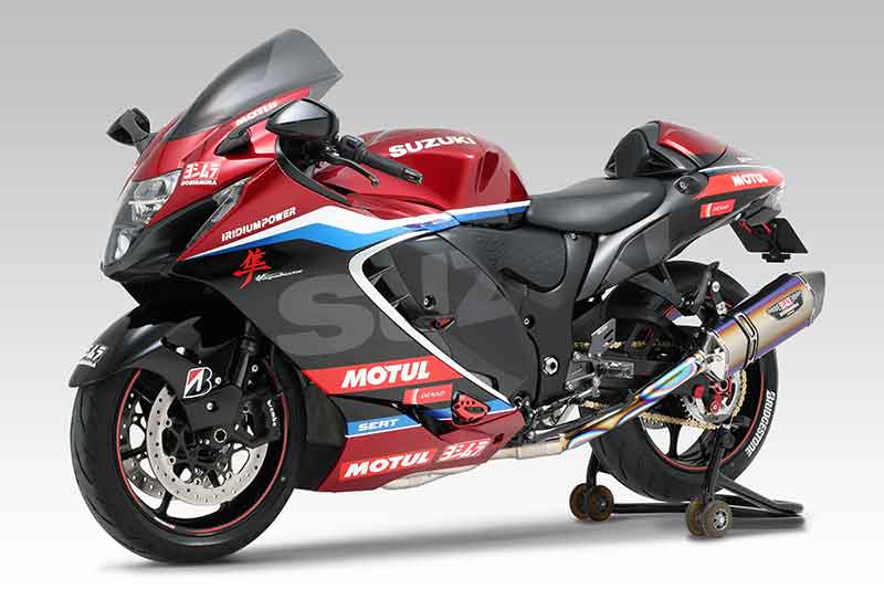 ヨシムラが Hayabusa用「フルエキゾーストHEPTA FORCE チタンサイクロン 2本出し 政府認証」の受注をスタート! 記事3