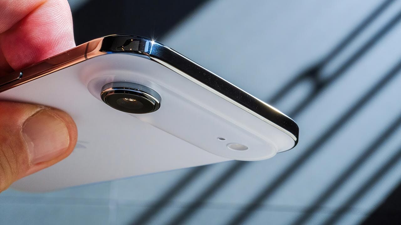 iPhone Airはなぜ苦戦する？超薄型スマホへの需要が伸び悩む、販売不振のワケの画像1