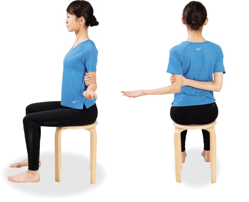 腰椎ゆりかご イス ストレッチ体操のやり方 手順1【背骨コンディショニング】