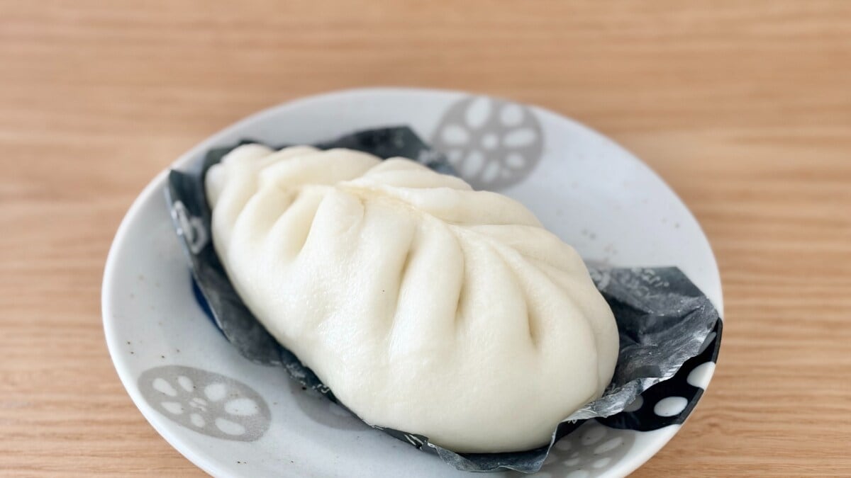 丸じゃない……だと？【ファミマ】の限定中華まんは外も中もいつもと違う