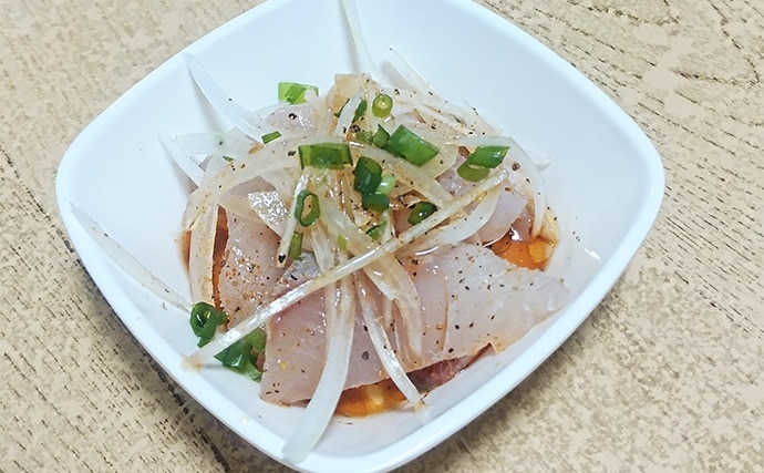 釣魚で作る「白ワインのお供」レシピ：ヤズのカルパッチョ　油分をプラスして美味しさアップ