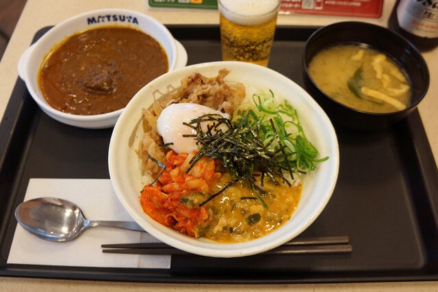 台湾風まぜ牛めし」（590円）