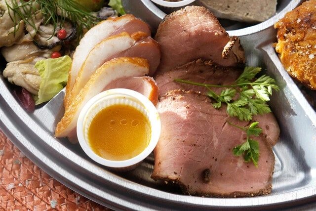 主役級の肉料理ゾーン