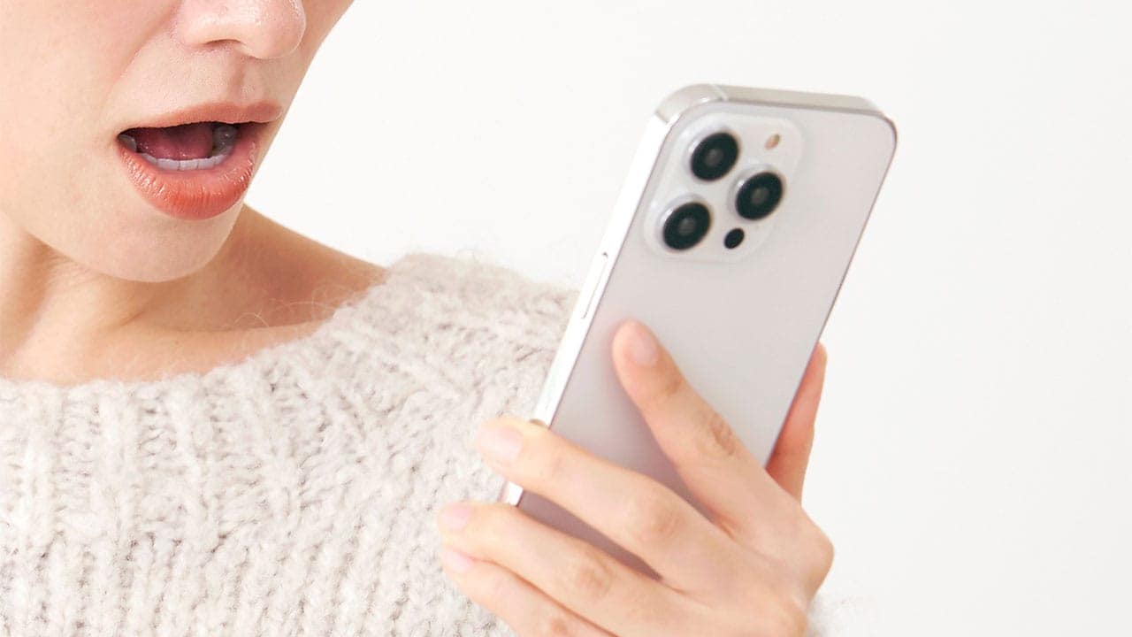 「見なきゃよかった」より「見てよかった」!?　女性が語る夫・彼氏のスマホチェックの本音の画像1