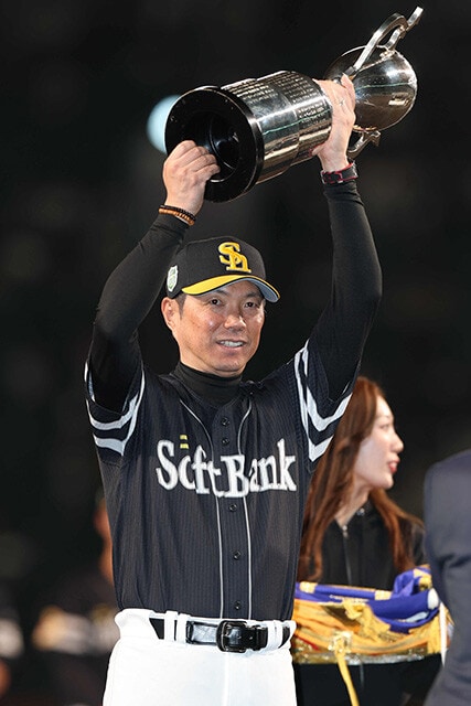 昨季、2年連続リーグ優勝を達成し、5年ぶりの日本一に輝いたソフトバンク・小久保監督