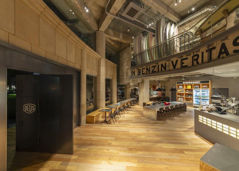 ロイヤルエンフィールド公式カスタムプロジェクトカスタムバイク「VITA」をDeus