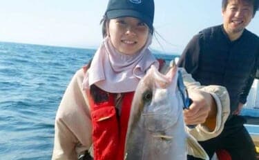 【沖釣り釣果速報】家族で大興奮!落とし込み釣りでネリゴ入れ食い&青物乱舞(福岡)
