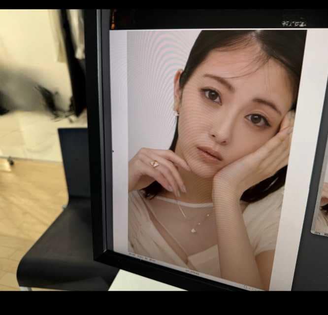 X:浜辺美波(@MINAMI373HAMABE)より