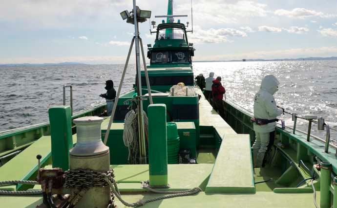 「トラフグ専門船で本命連発！」カットウ釣り初挑戦者もヒットして船中12尾【東京湾・吉野屋】