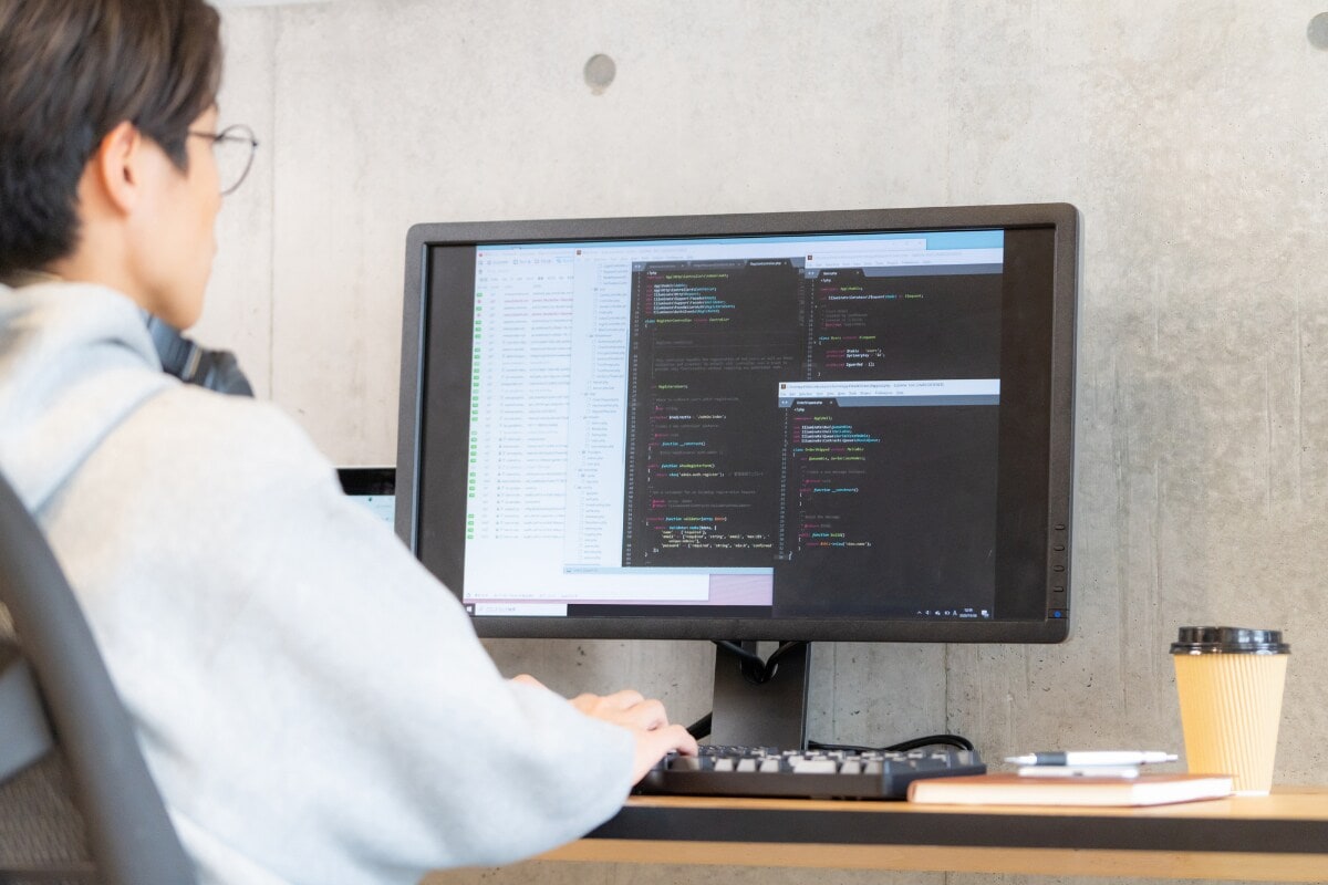 “質素すぎる”生活で300万台の年収から50万以上を貯蓄に回すよう意識。収入減に備えるフリーランスの30代男性