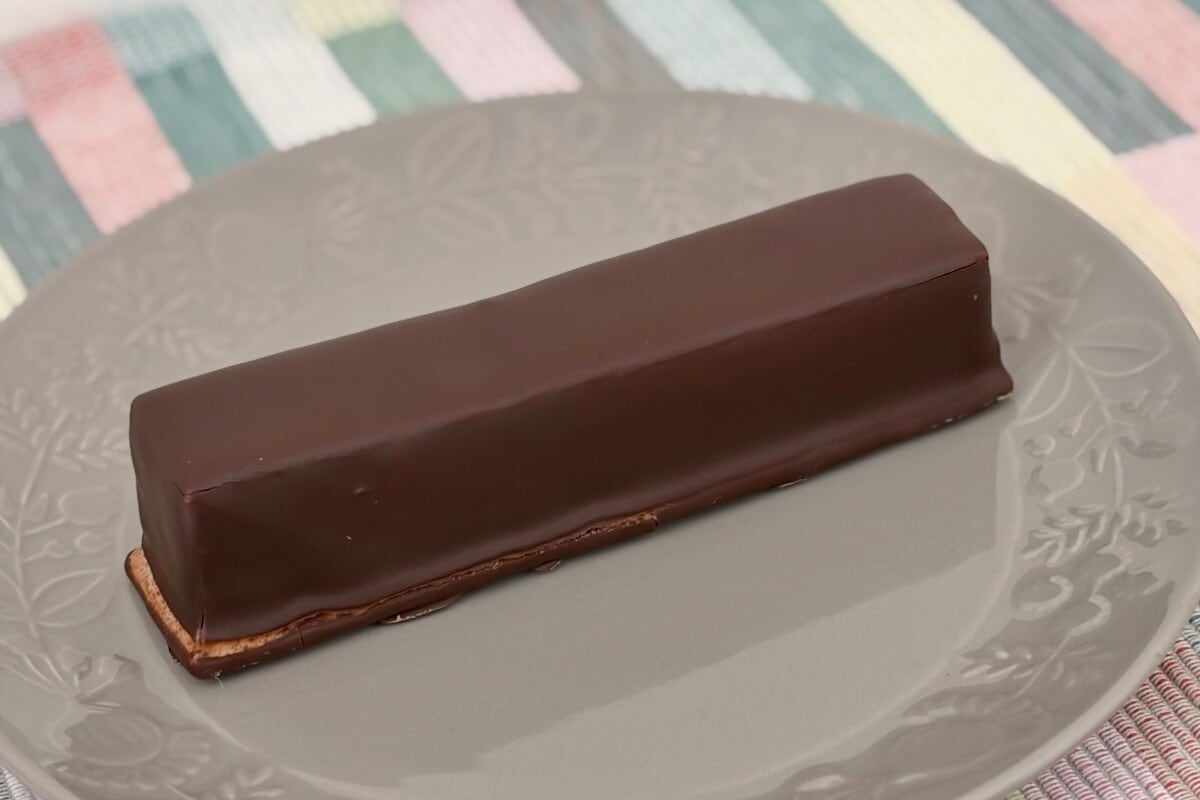 「これぞご褒美スイーツ」【ローソン】いろんな食感が楽しめる贅沢ケーキ