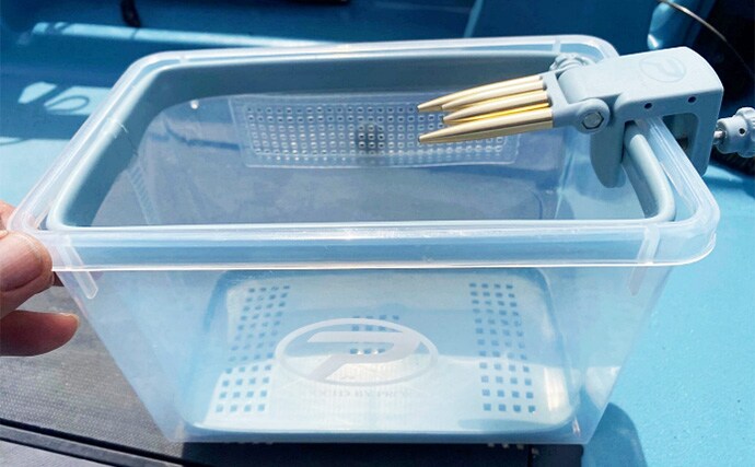 「ワカサギ釣りと足漕ぎカヤックの相性は想像以上!」大群捉えて入れ食い堪能【芦ノ湖】