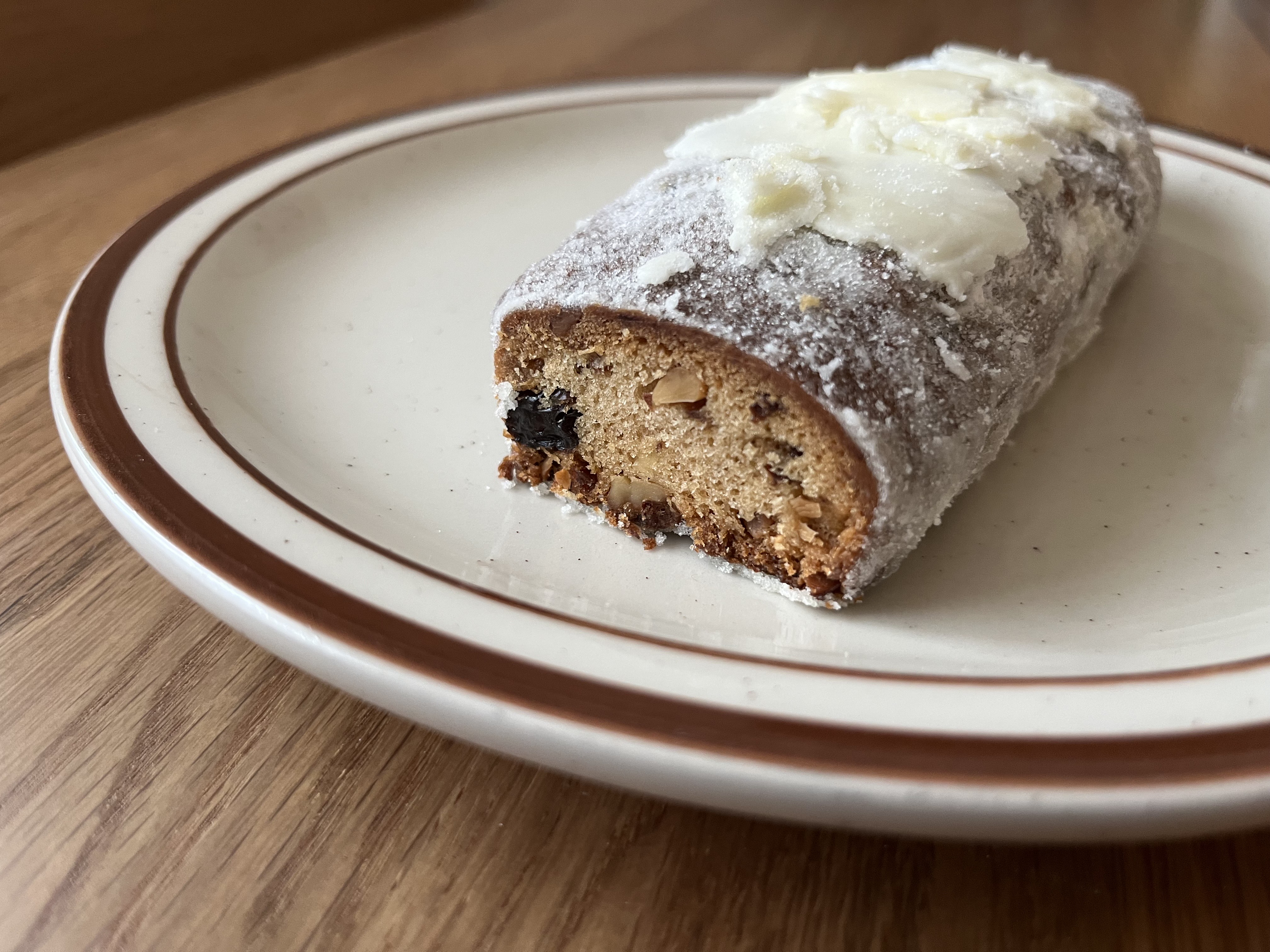 「毎年食べたくなる味」【無印良品】】クリスマス限定!本格シュトーレンが美味しすぎた!