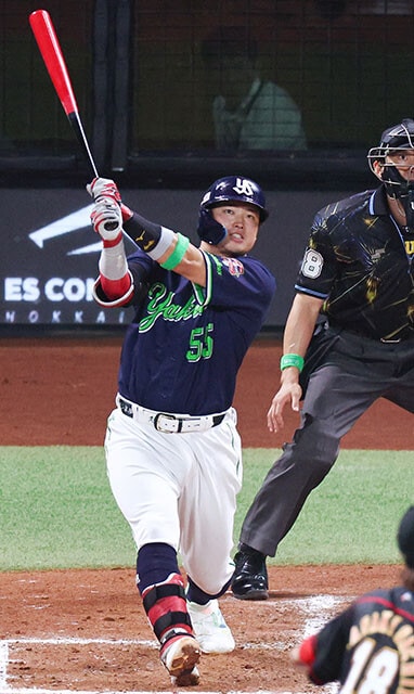 開幕から上半身のコンディション不良で出遅れた村上（ヤクルト）。1軍復帰したその日に再故障となった