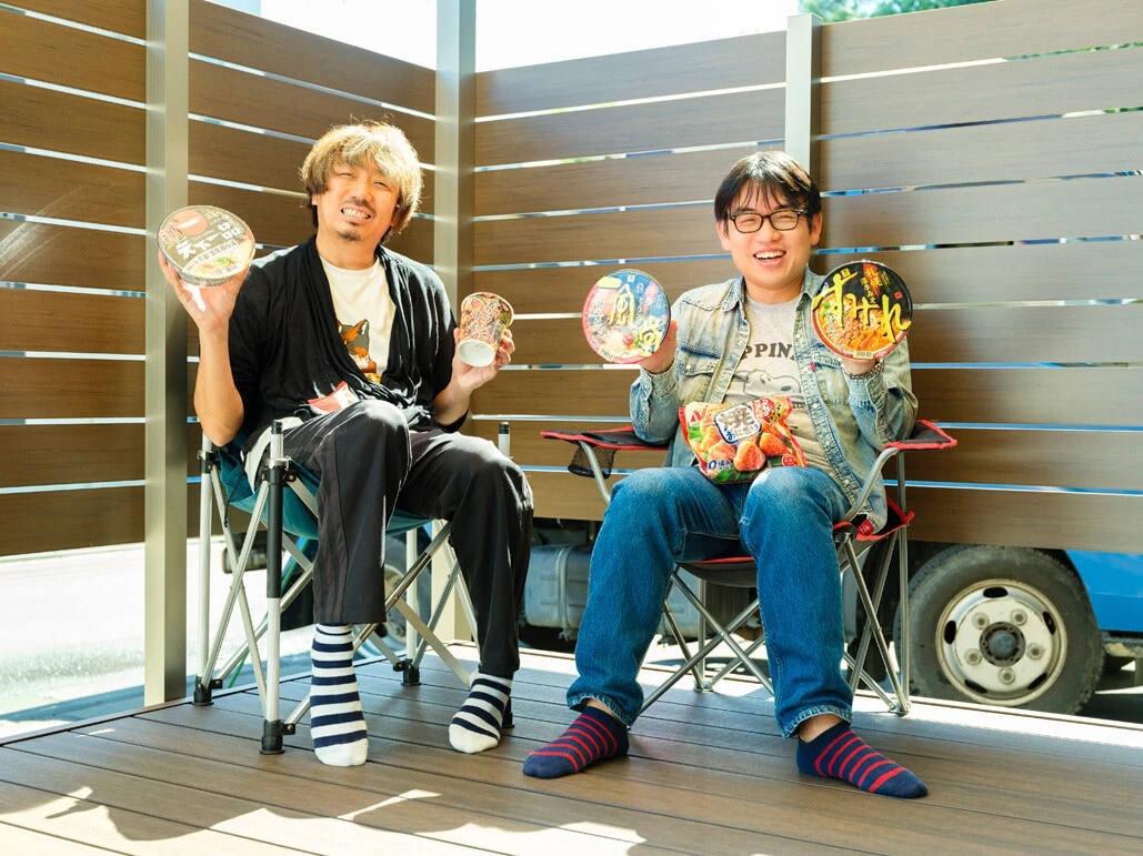 B級フード研究家・野島慎一郎氏（左）とラーメンライター・井手隊長（右）