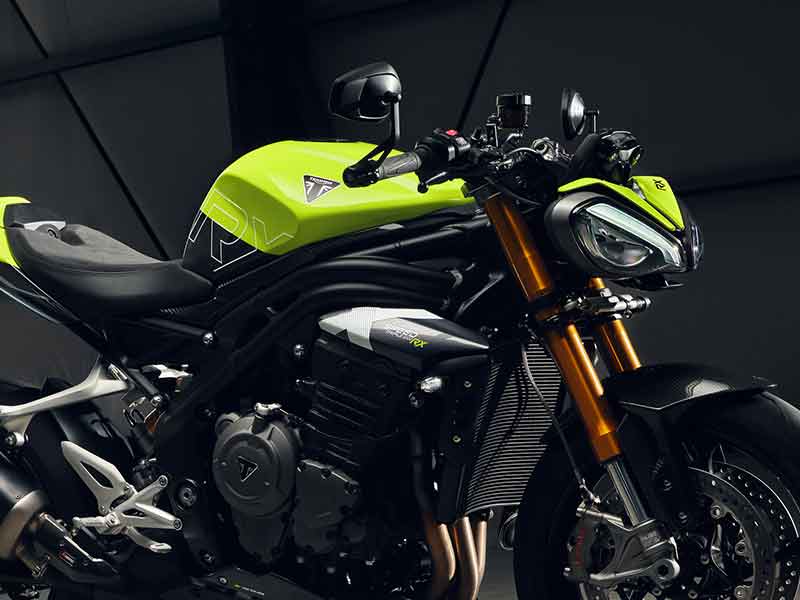 SPEED TRIPLE 1200 RX メイン
