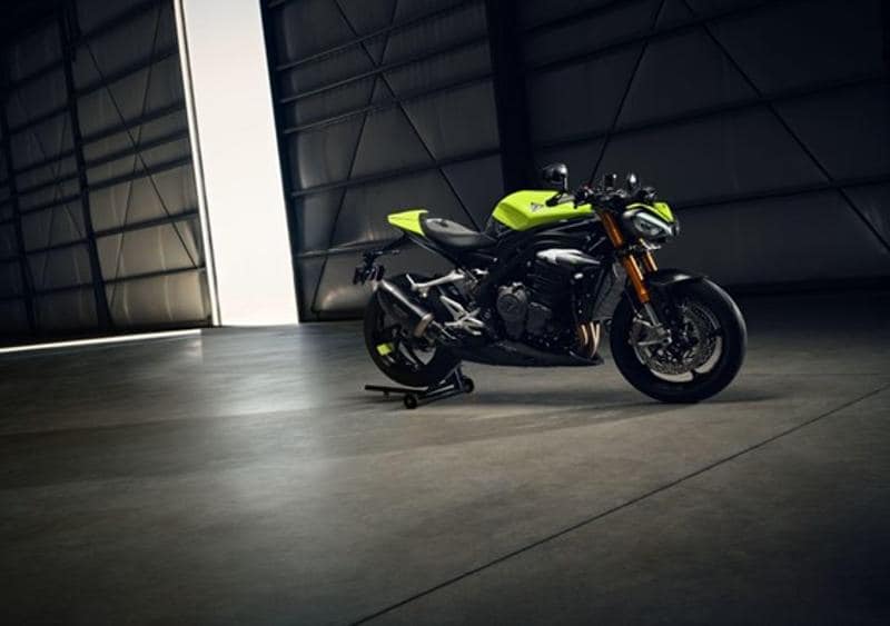 トライアンフから「新型SPEED