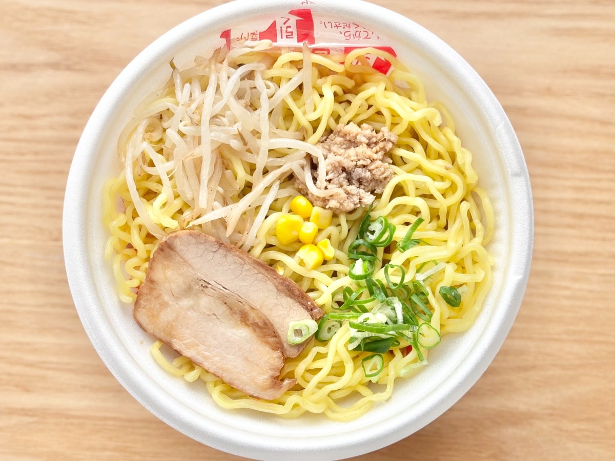 濃厚スープが本格的！【ファミマ】のラーメンはみんなが好きそうな味