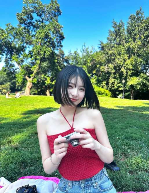 Instagram:出口夏希(@natsuki__deguchi__official)より