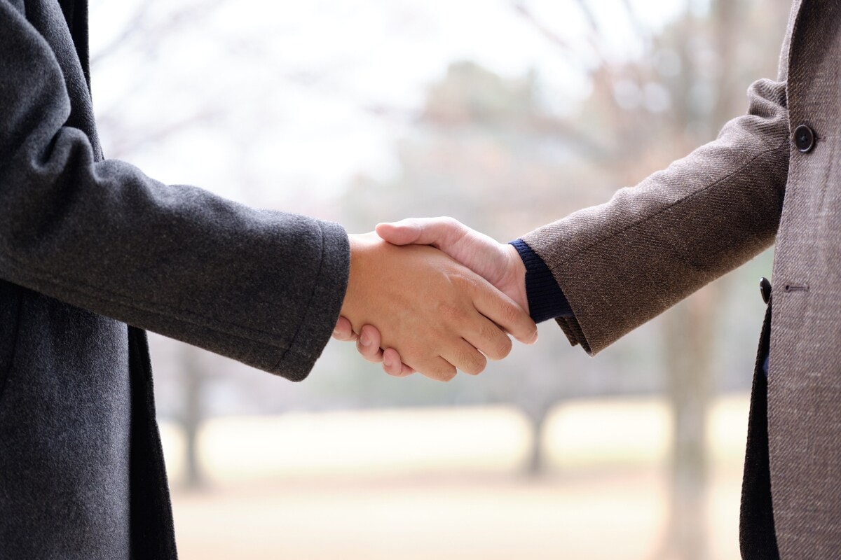 “軽い気持ち”で友人を助けた結果、まさかの事態に！年収400万・30代男性の後悔