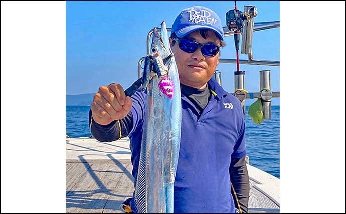 豊後水道エリアの船タチウオ釣りで指幅3〜5本クラスが連発【山口・直穂丸】深場狙いでサイズアップ