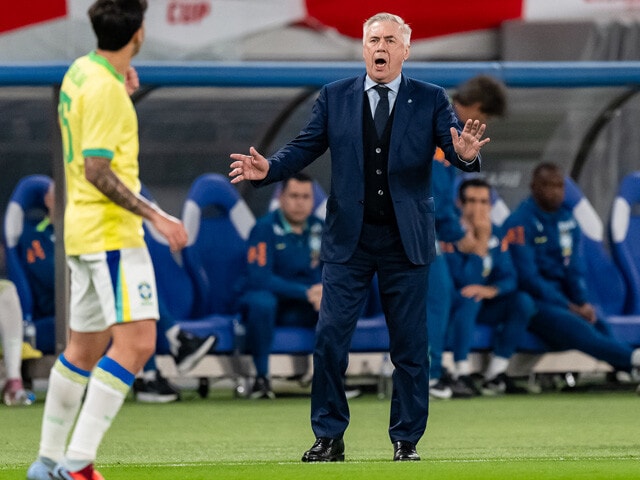 南米予選でも苦戦していたブラジルは、初の外国人監督アンチェロッティ氏(右)に再建を託したが、まだ課題は多い