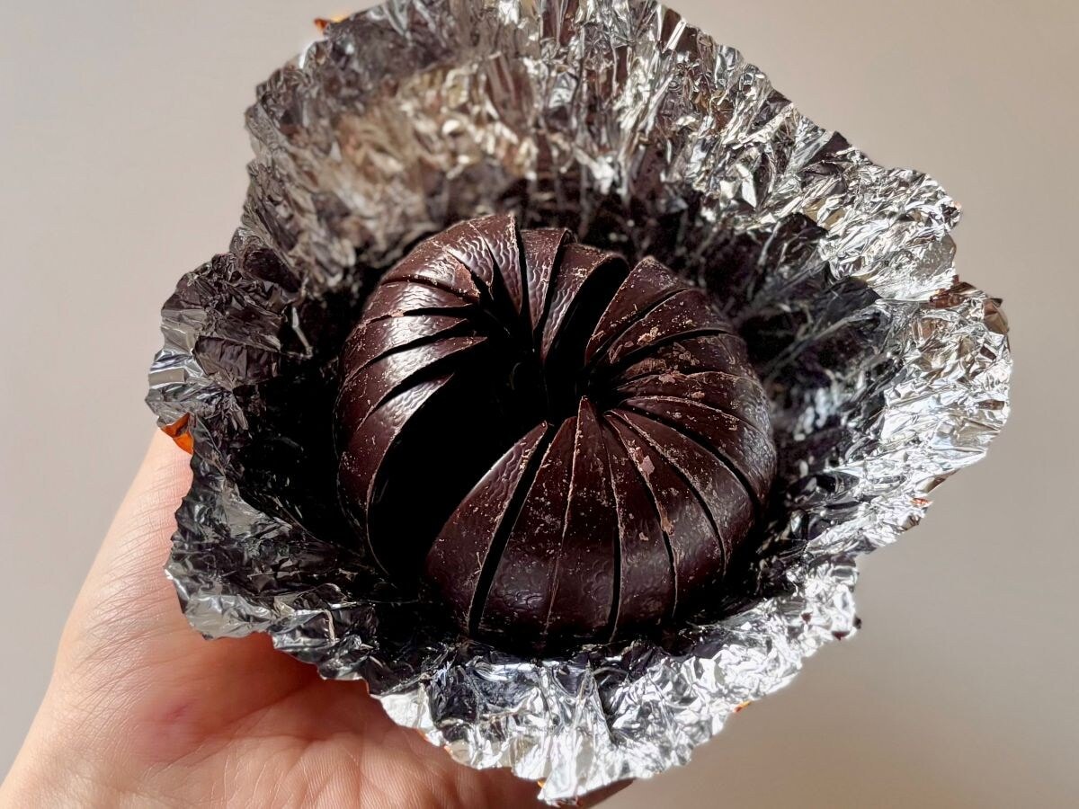 「今年も職場で配りました」「無限に食える」【カルディ】冬限定チョコが大当たりすぎる