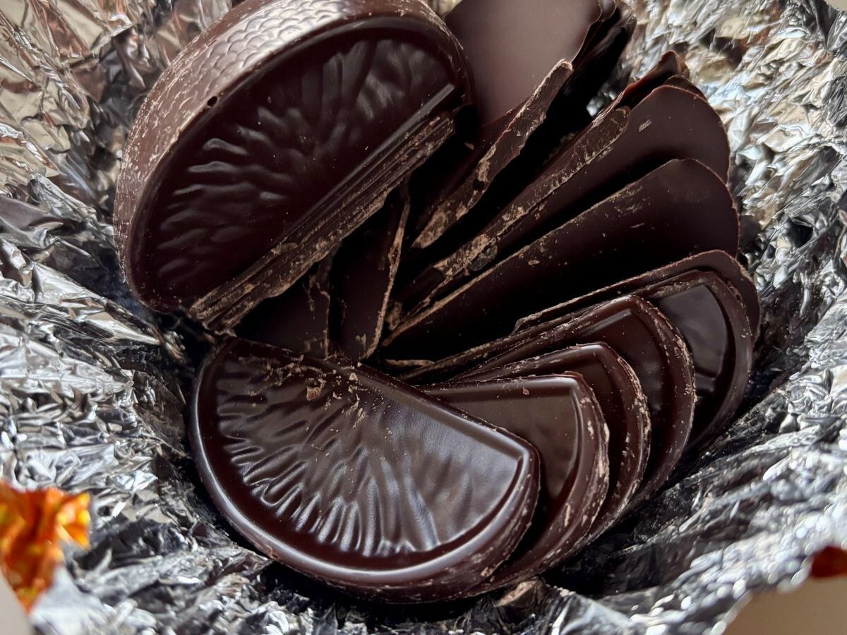 「今年も職場で配りました」「無限に食える」【カルディ】冬限定チョコが大当たりすぎる