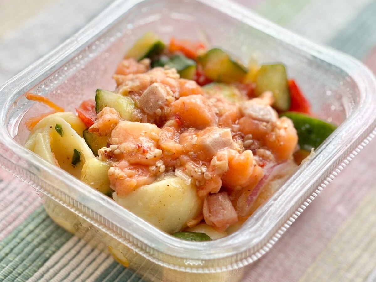無限に食べたくなる味かも！【ファミマ】ハワイアンなサラダがウマすぎた
