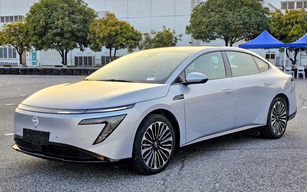 中国の東風日産が昨年4月に発売して話題を集める新型EVセダン・N7