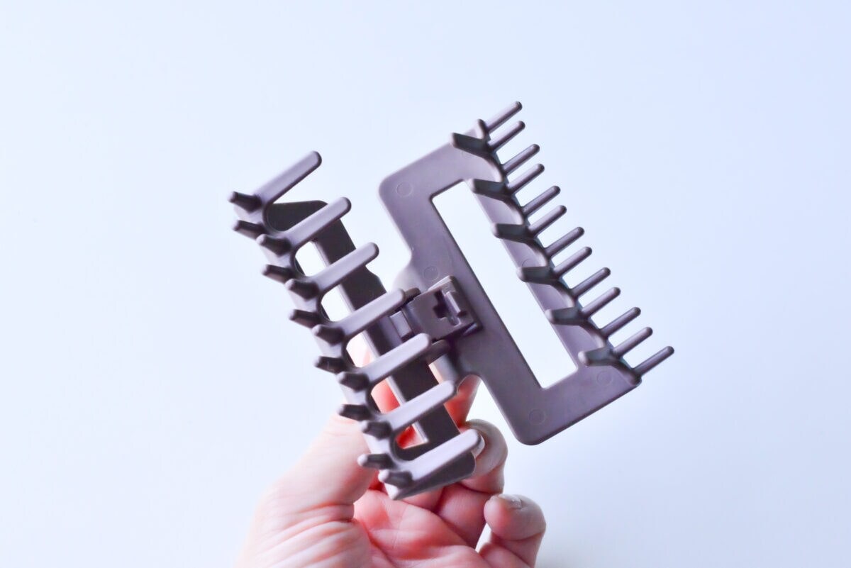 ダイソーのヘアクリップおすすめ7選｜かわいいミニや大きいものも紹介