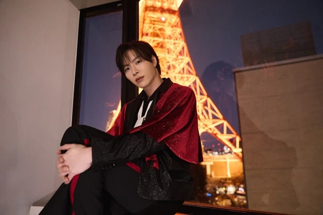 華やかな歌声が持ち味の塩田が最近ドキドキしたことは「レコ大で披露した口笛。無音の中、僕の口笛から曲が始まるので責任が大きくて。自信はあったんですけど、ちょっと震えました！」