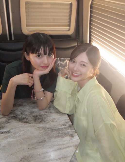 Instagram:白石麻衣(@m.shiraishi.official)より