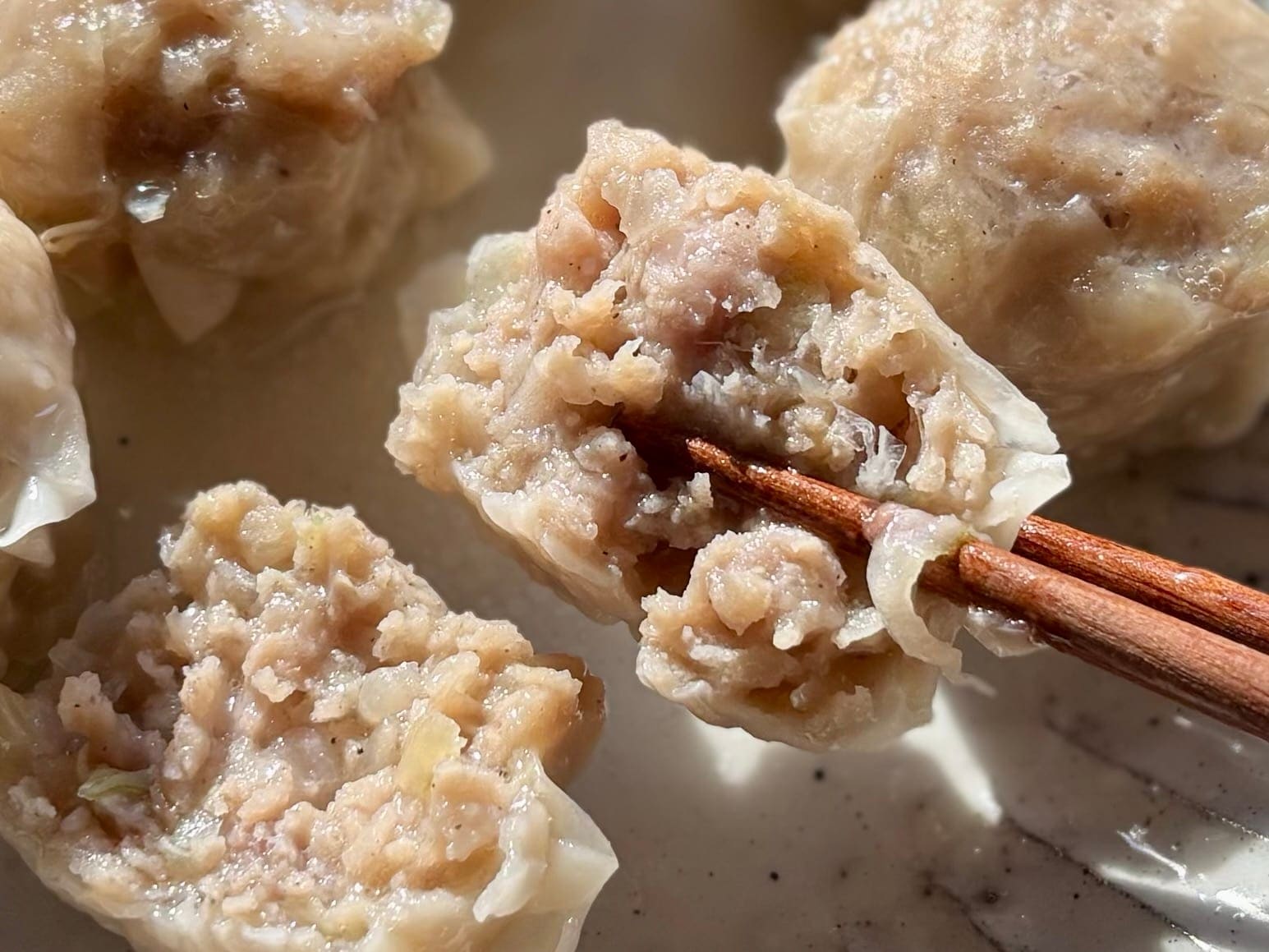 ボリューミー&ジューシー!【無印良品】新発売の肉焼売が救世主過ぎる…!