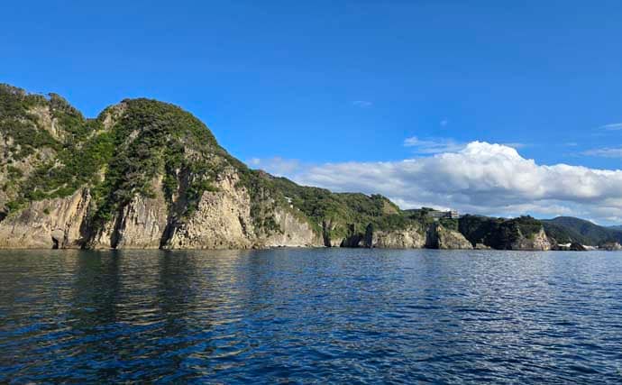 「海の中はまだ夏?」沖磯フカセ釣りでシイラにソーダカツオなど7魚種【西伊豆】