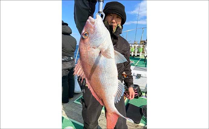 【沖のルアー釣果速報】スルメイカ・アカイカ・ヤリイカの3種好捕！イカメタル夜便が好調（三重）