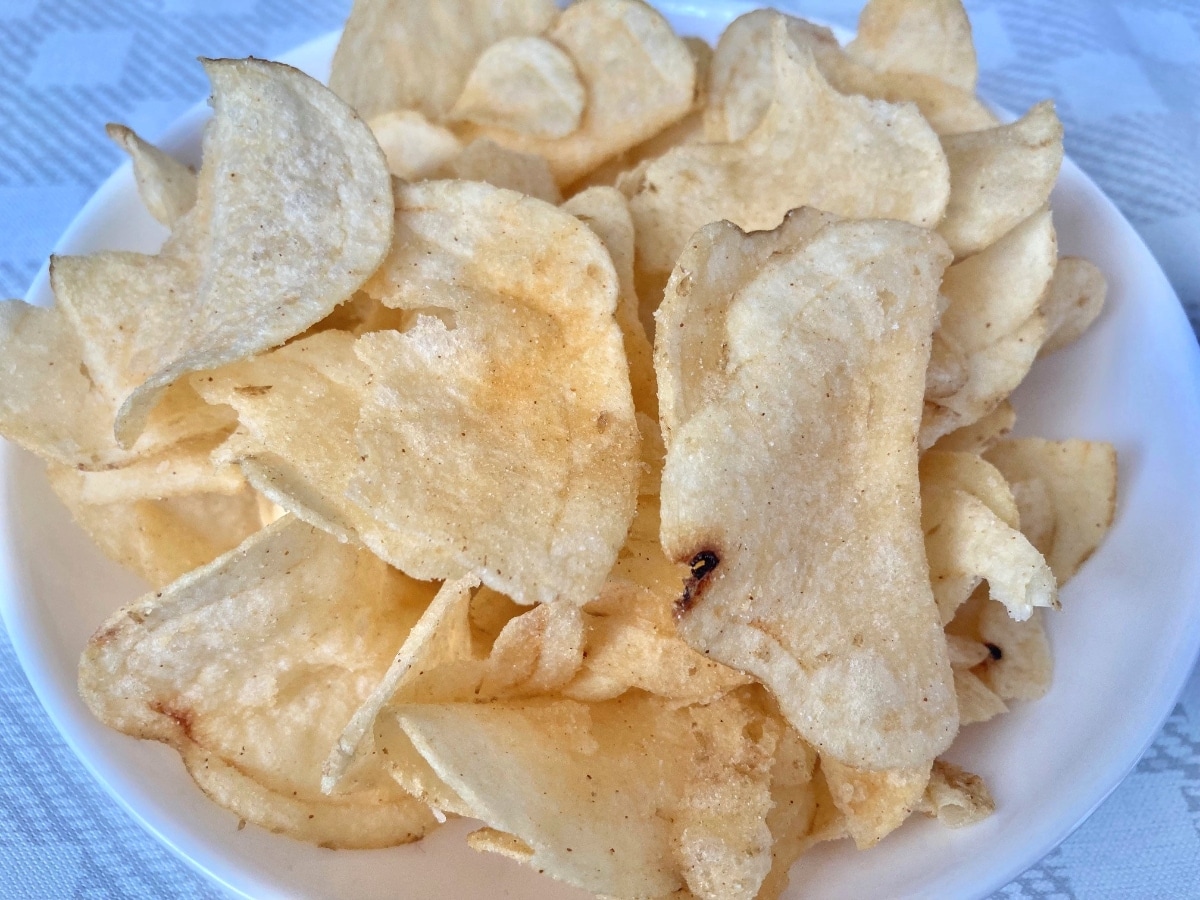 ネーミングほどのチーズ感はない?【セブン】絶妙なバランスが好印象の「チーズになりたいポテトチップス」