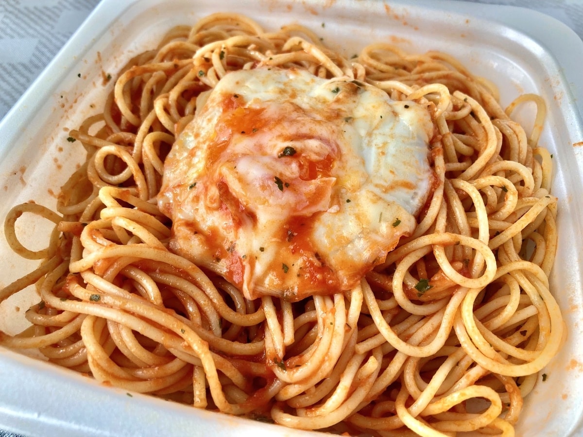 目玉焼きの存在が良き！【ファミマ】有名シェフが監修したトマトパスタ