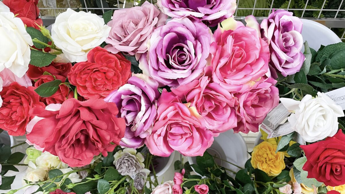 【ダイソー】造花のおすすめ商品とおしゃれなアレンジを紹介