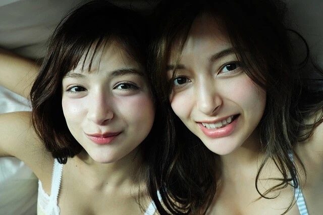 エリマリ姉妹デジタル写真集『WE ARE ERIMARI SISTERS―伝説、再び―』（撮影／笠井爾示）