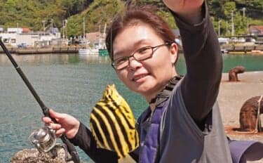 家族4人で楽しむ仁科漁港のサビキ釣り旅行【静岡】小メジナやベラが次々ヒット！