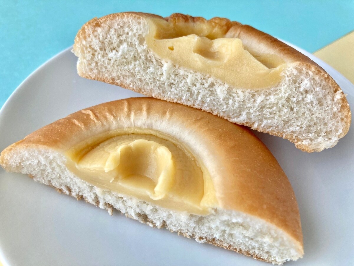 ビジュアルが斬新！リベイクもあり？【セブン】不思議な味わいのチーズパン