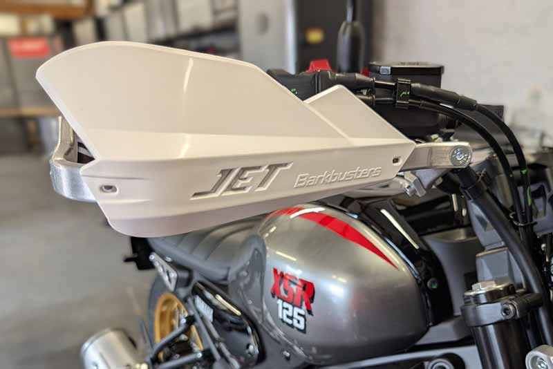 Barkbusters の「ハンドルガードキット」にヤマハ XSR125（23-）用が登場！ 記事3