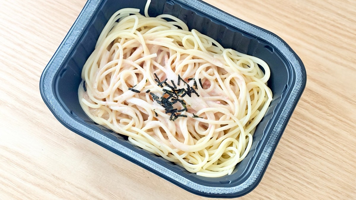 まろやかクリーミーな味に大満足！【ファミマ】の冷凍パスタを食べてみた
